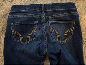 Hollister Low-Rise Jeggings Dark Wash thumbnail 6
