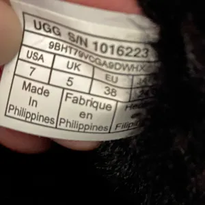 UGG Women’s Classic Short II Black Size 7 thumbnail 7
