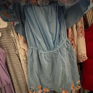 Blue Floral romper Size L thumbnail 2