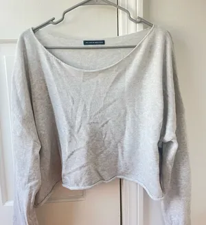 Brandy Melville Sweater Crewneck Top thumbnail 1