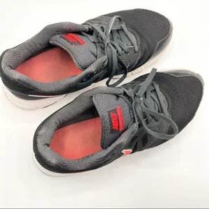 Nike Downshifter 6 Black Athletic Sneakers Shoes Sz 9 thumbnail 4