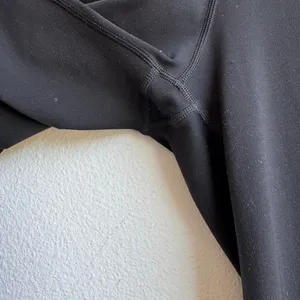 Vuori All The Feels Straight Wide Leg Pants Size Large Black VW4451 Square Logo thumbnail 2