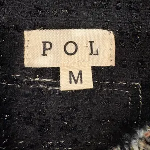 POL raw edge tweed cropped jacket sz M button down black beige thumbnail 4