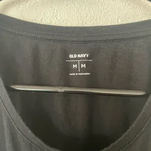 Old navy black tank thumbnail 3