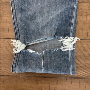 Abercrombie & Fitch Distressed Blue Cropped Jeans thumbnail 2