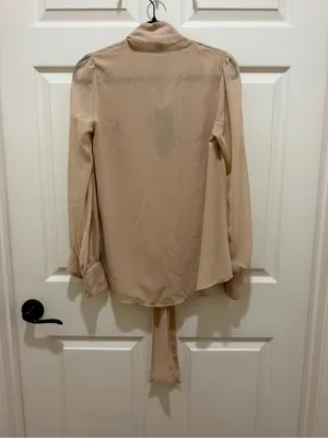 NWT For Love & Lemons Beige Chiffon Tie Neck Long Sleeve Button Down Blouse XS thumbnail 2