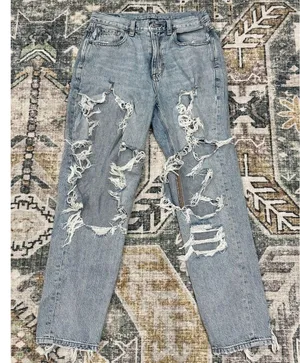 American Eagle Ripped Distressed Mom Jeans thumbnail 1