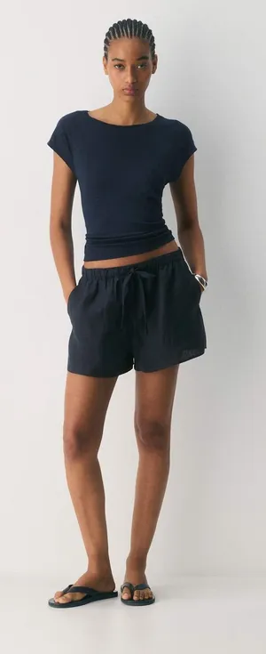 Aritzia Wilfred Free Womens Medium Sail Shorts Pull-On Drawstring Raw Hem Black thumbnail 1