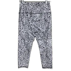 Balance Collection Leggings Womens Medium White Black Animal Print HighRise Crop thumbnail 4
