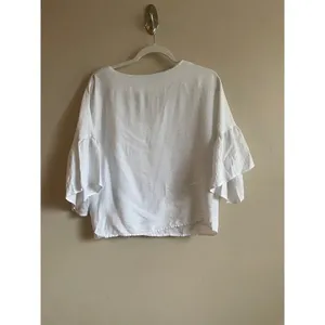 ‎Lumiere White shirt with bell sleeves medium thumbnail 4