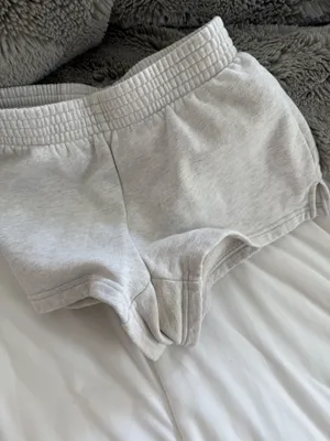 Aritzia tna sweatshorts thumbnail 6