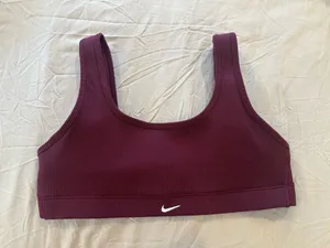 Nike sports bra  thumbnail 2