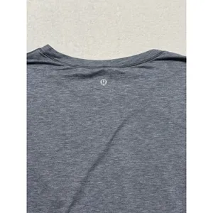 Lululemon Women's Intended Crop Tee Heathered Gray Twist Front Size 8 thumbnail 5