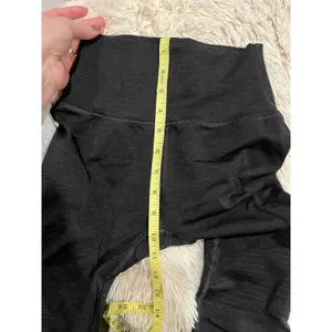 Alphalete Sports Leggings Size S Butt Scrunch Seamless Front Seam Dark Gray thumbnail 7