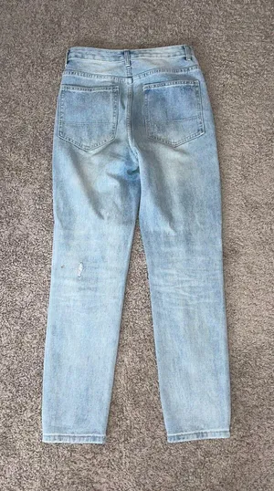 SheIn Light Wash Ripped Mom Jeans thumbnail 2