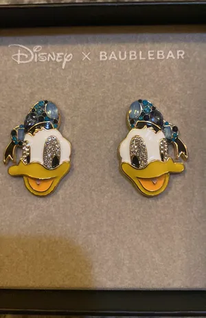 Disney X Donald Duck Crystal Enamel Stud Earrings thumbnail 1