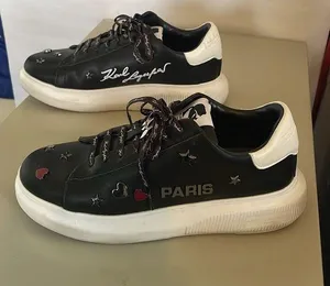 KARL LAGERFELD Kenna Leather Black Pin Logo Sneakers $130 EUC Wmn 8.5 thumbnail 1