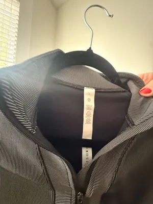 Lululemon Quarter-Zip thumbnail 5