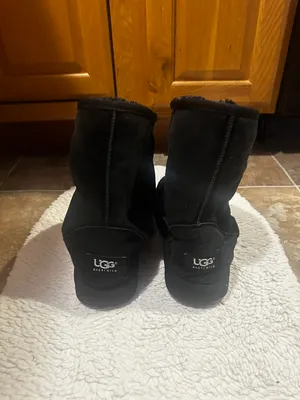 UGG Boots thumbnail 2