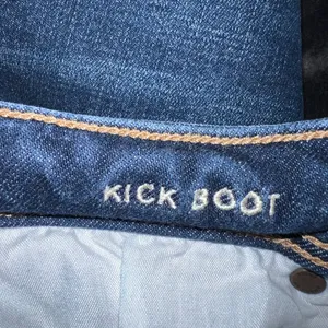 American Eagle Low-Rise Kick Bootcut Jean Size 8 Regular thumbnail 13
