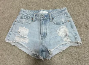 Jean Shorts thumbnail 1