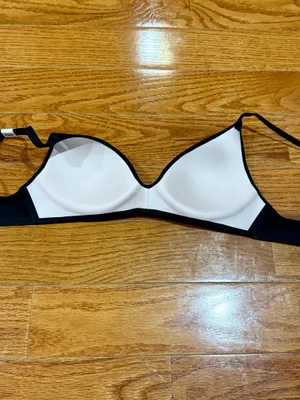 New PINK Victoria's Secret Black Wireless Bra 32A thumbnail 4