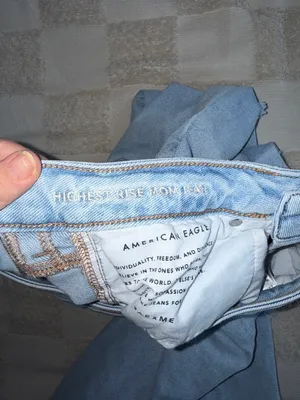 American‎ Eagle Highest Rise Mom Light Blue Distressed Jeans size 6 Long thumbnail 5