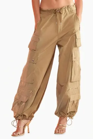 Cynthia Rowley Relaxed Nylon Cargo Pants Tan Khaki Loose Relaxed Fit Size 10 thumbnail 1