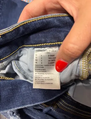 American Eagle jeans a- size 4 thumbnail 3