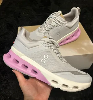 ON CLOUDNOVA X glacier Sakura athletic training running shoes sneakers sz 8 new thumbnail 1