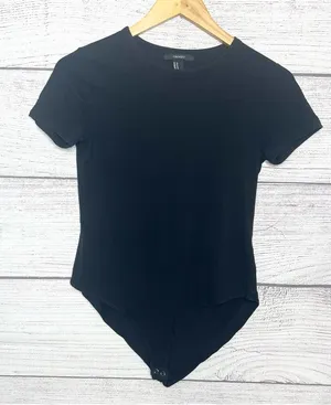 Forever 21 Black Short Sleeve Bodysuit Size Medium thumbnail 1