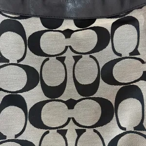 Coach Black and Cream Signature Shoulder Bag thumbnail 6