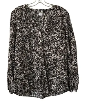 Old Navy Women Sz Small Leopard Print Popover Top Long‎ Sleeve Lightweight Shirt thumbnail 1