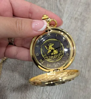 Vintage Harry Potter Hogwarts Hufflepuff Pocket Watch thumbnail 2