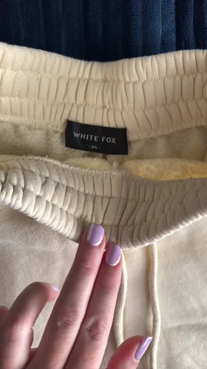 White fox lounge shorts thumbnail 4