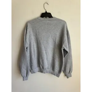 Vintage Disney Store Gray Winnie the Pooh Bear Winter Graphic Sweatshirt Women M thumbnail 7