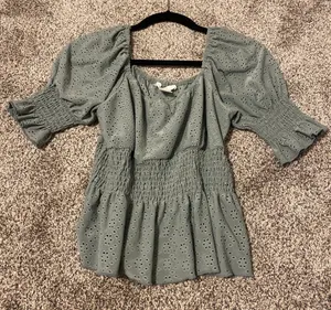 Sage green eyelet top with puff sleeves Size M thumbnail 1