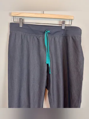 FIGS Livingston Basic Scrub Pants Large Graphite Gray Straight Leg T21003 thumbnail 2