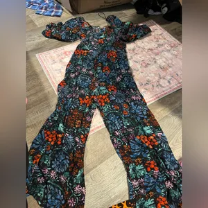 Knox‎ Rose Floral Jumpsuit size small thumbnail 8