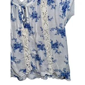 Abercrombie & Fitch Blue White Sheer Floral Crochet V Neck Peasant Blouse Sz XS thumbnail 6