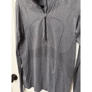 Lululemon Swiftly Tech 1/2 Zip Long Sleeve Heathered‎ Grey Size 12 Pullover thumbnail 3