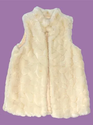 love tree cream faux fur vest. thumbnail 1