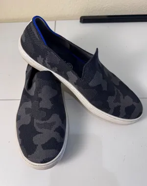 Rothys The Sneaker Grey‎ Camo Slip On Sneakers Womens Size 9 Camouflage Washable thumbnail 1