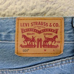 Levis 501 Original Womens High Rise Straight Leg Distressed Jeans‎ Blue W27 L26 thumbnail 4