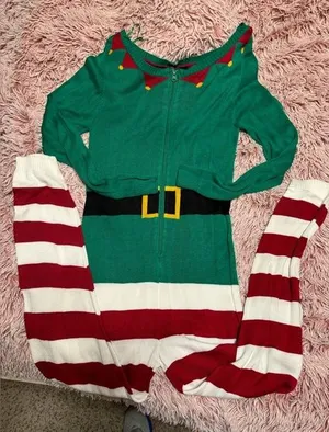 Christmas onesie Size L thumbnail 1