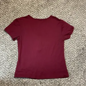 Rue 21 short sleeve for Juniors/women size Large thumbnail 3