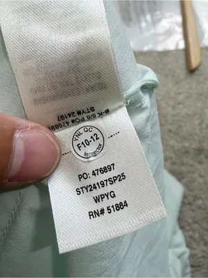 Patagonia Women’s Airshed Pro Pullover Jacket Super Lightweight in Wispy Green L thumbnail 14