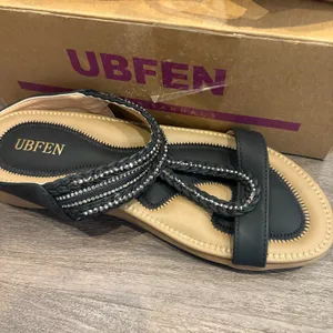Black Sandals Size‎ 38 (7.5/8) thumbnail 2