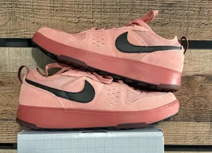 Unisex style Nike sneaker, but women’s size 8 thumbnail 1