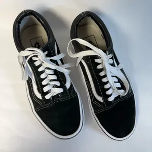 Vans Unisex Suede Sneakers thumbnail 3